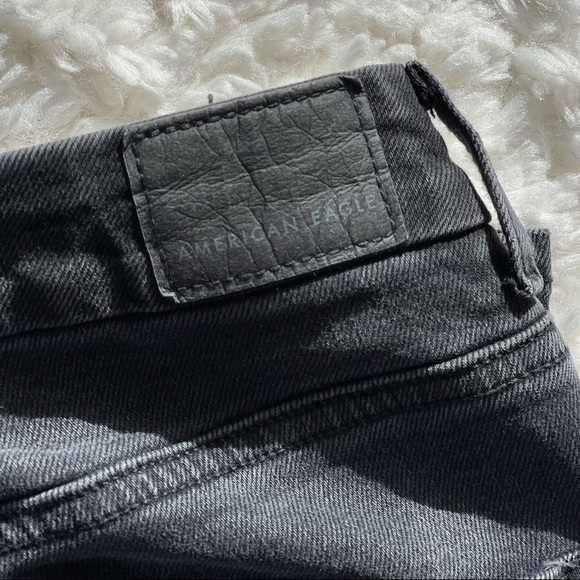 American Eagle high rise stretch black mom jean - Picture 7 of 7
